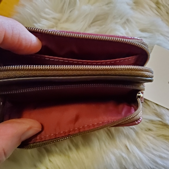 Coach Signature Zip Coin Wallet Beyond EUC - Picture 4 of 11